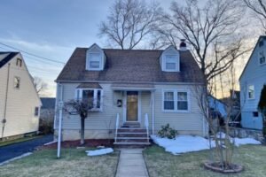 385 windsor